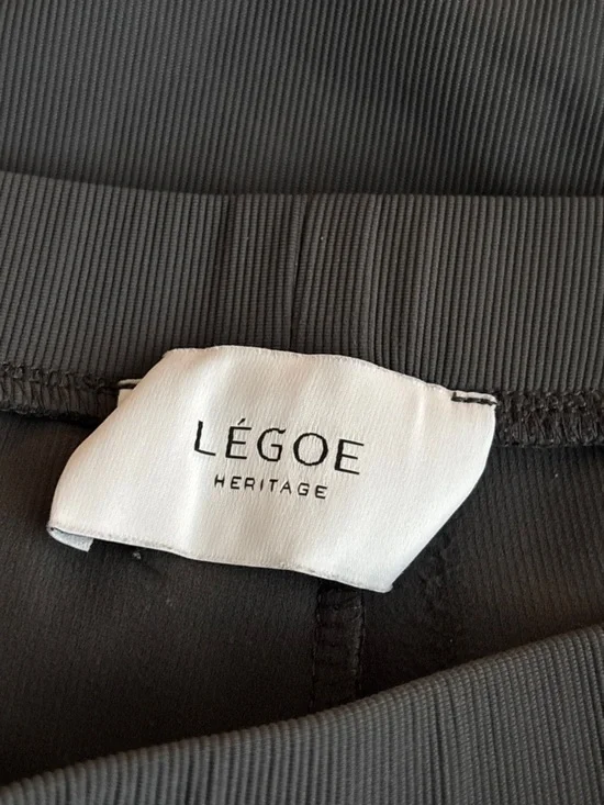 LÉGOE Heritage | Gray Ribbed Biker Shorts High Waisted Minimalist Size 1 (M 4–6) - Picture 4 of 6